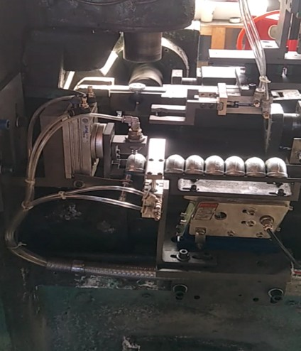 永宏 PLC 在攻絲機(jī)上的應(yīng)用